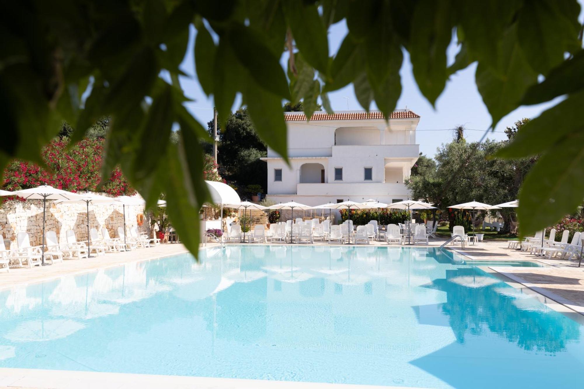 Residenza Aurora Aparthotel Ostuni Exteriör bild